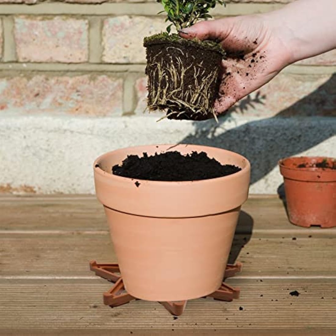 SZXMDKH 24 Triangle Toes Plant Pot Feet - Invisible Risers & Lifters for Terracotta & Other Pots - Indoor & Outdoor Use