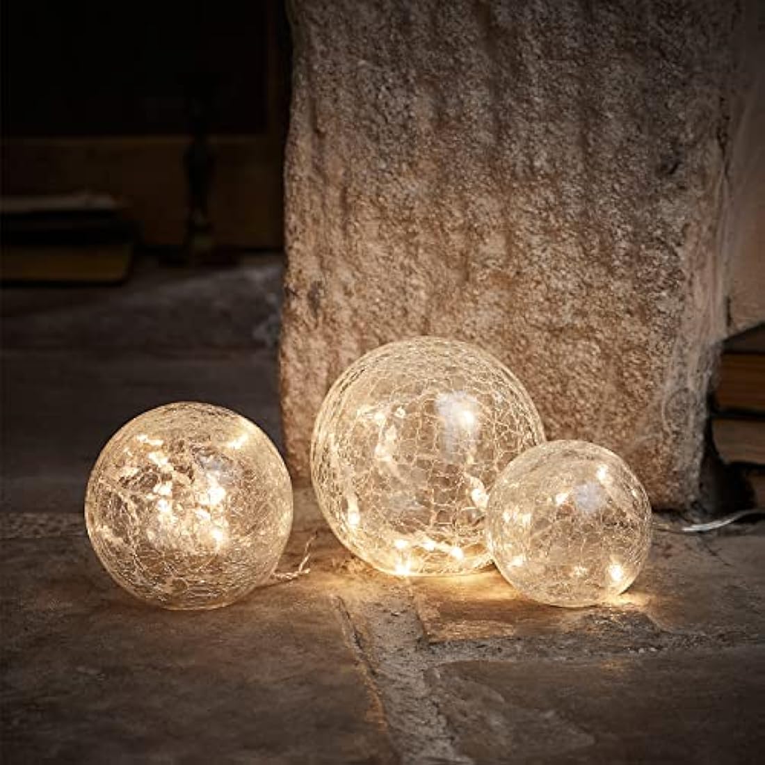 Lights4fun Set of 3 Fairy Light Orbs Crackled Glass Balls LED Lights Battery Operated Table Lamp Warm White LEDs with Timer Orbs for Bedroom Home Wedding Decor & Party