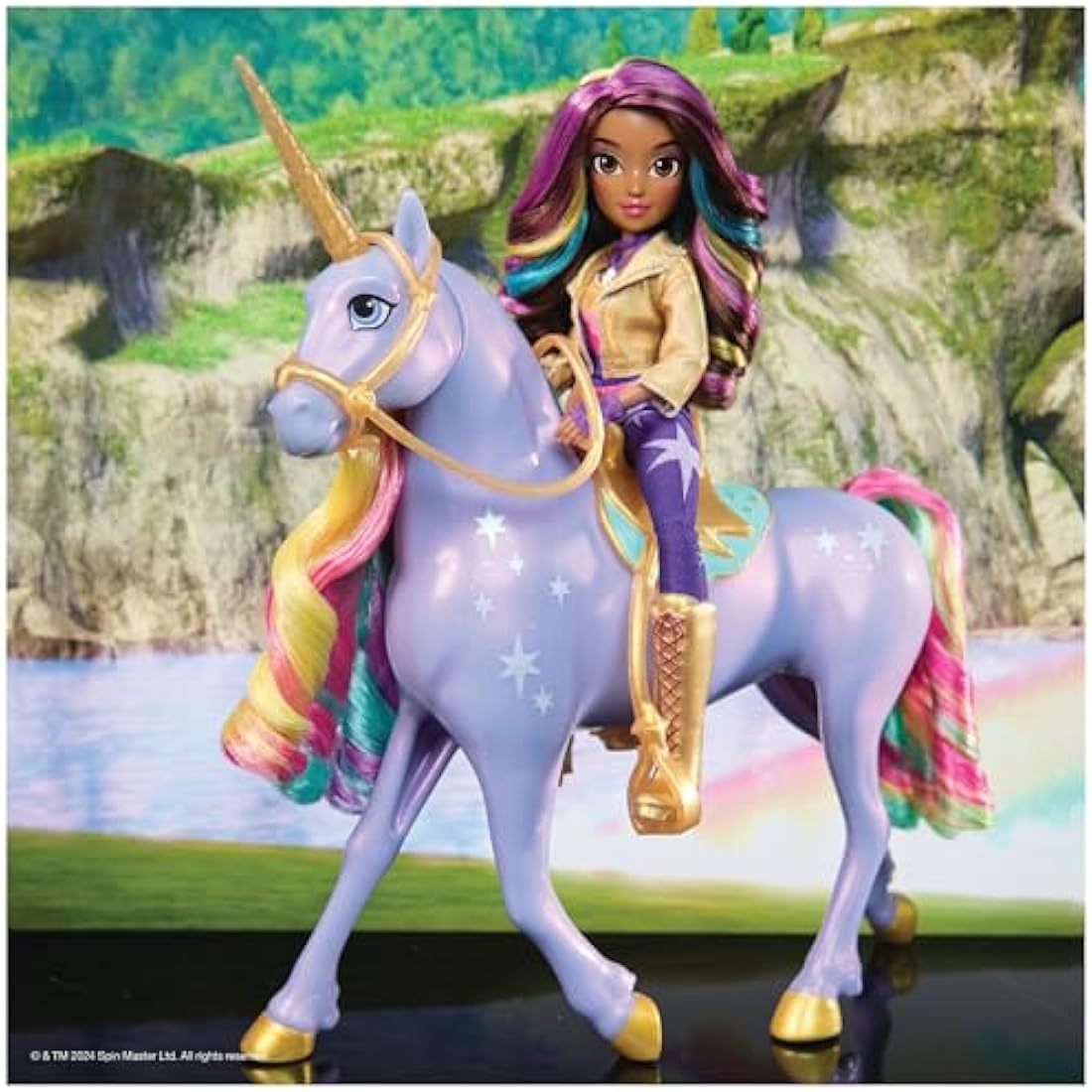 Unicorn Academy, Sophia & Interactive Rainbow Light-up Wildstar Unicorn Toy with Lights, Sounds and Music, Dolls and Unicorn Toys for Girls Aged 4 and up