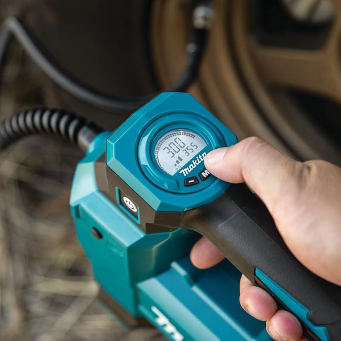 Makita DMP181Z 18V Li-ion LXT Inflator – Batteries and Charger Not Included