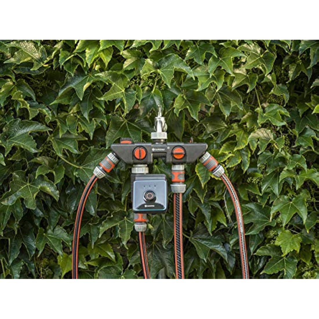 Gardena Four Channel Water Distributor: Connects up to Four Devices to The tap, can be Used with Gardena Water Computers and timers, Water Flow can be Regulated or Switched Off (8194-20)