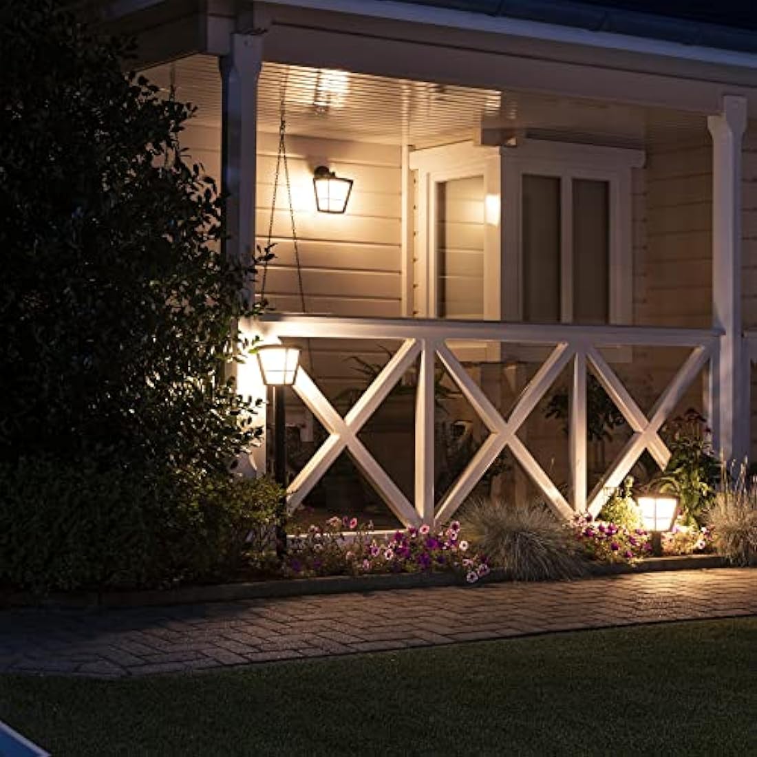 Philips Hue Econic White and Colour Ambiance LED Smart Garden Pedestal [Standing Lantern], Works with Alexa, Google Assistant and Apple Homekit