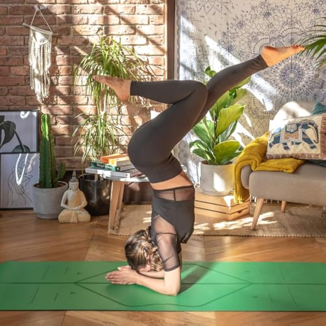 Liforme Original Yoga Mat – Free Yoga Bag Included - Patented Alignment System, Warrior-like Grip, Non-slip, Eco-friendly and Biodegradable, sweat-resistant, long, wide, 4.2mm thick mat for comfort