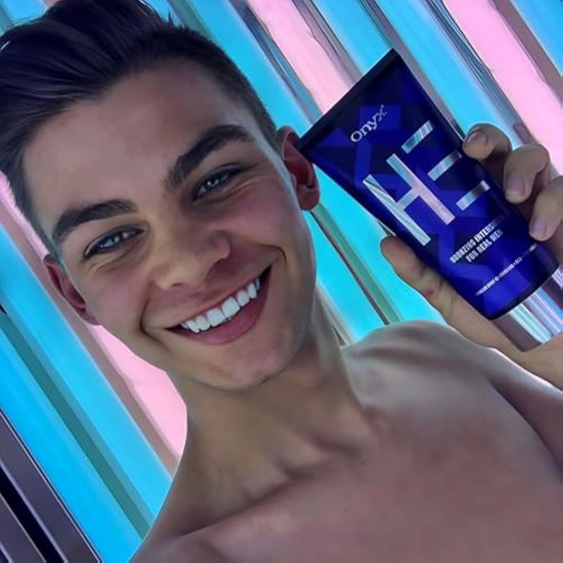 Onyx HE Sunbed Cream for Men | Tanning Accelerator for Indoor & Outdoor Use | Light, Streak-Free Formula for Rapid, Dark Results | Hydrating Lotion to Enhance Tan and Highlight Muscle Definition