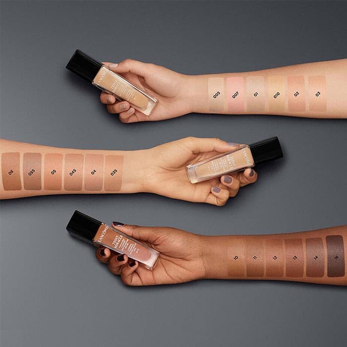 Lancôme Teint Miracle Luminous Satin Foundation - Hydrating, Radiant Finish, Medium Coverage with SPF 15