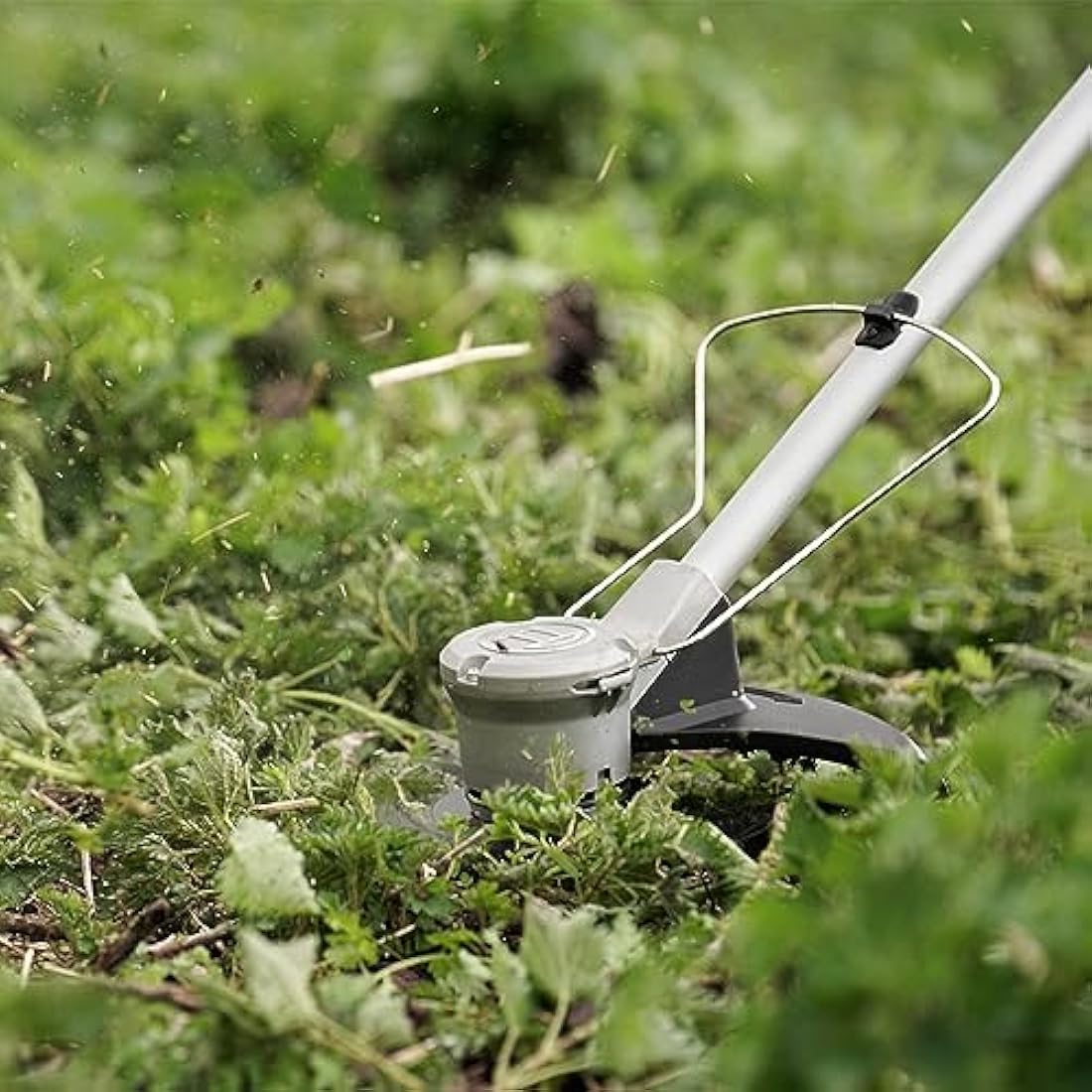 Bosch Cordless Brushcutter AdvancedBrushCut 36V-23-750 (for Heavier-Duty Brushcutting; 36 Volt System; Cutting Diameter: 33 cm (Line), 23 cm (Blade); Without Battery)