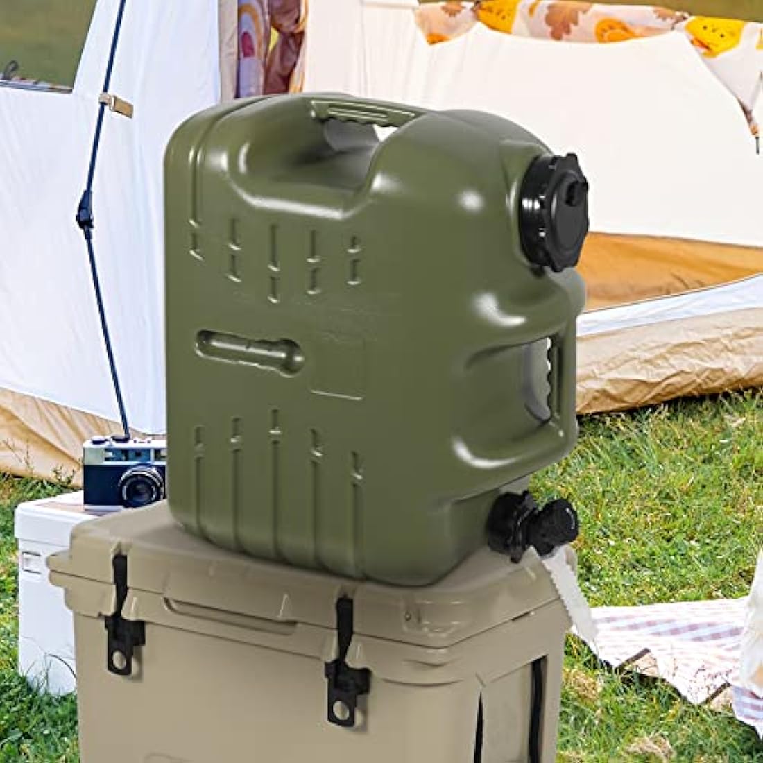 REDCAMP 15L/18.5L Camping Water Container with Tap, Portable Water Bottle Carrier with Spigot for Camping Hiking Outdoor
