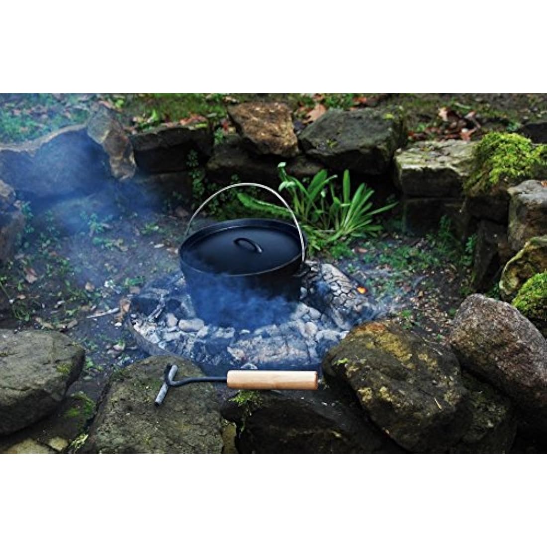 Fallen Fruits FF117 Dutch Oven, black