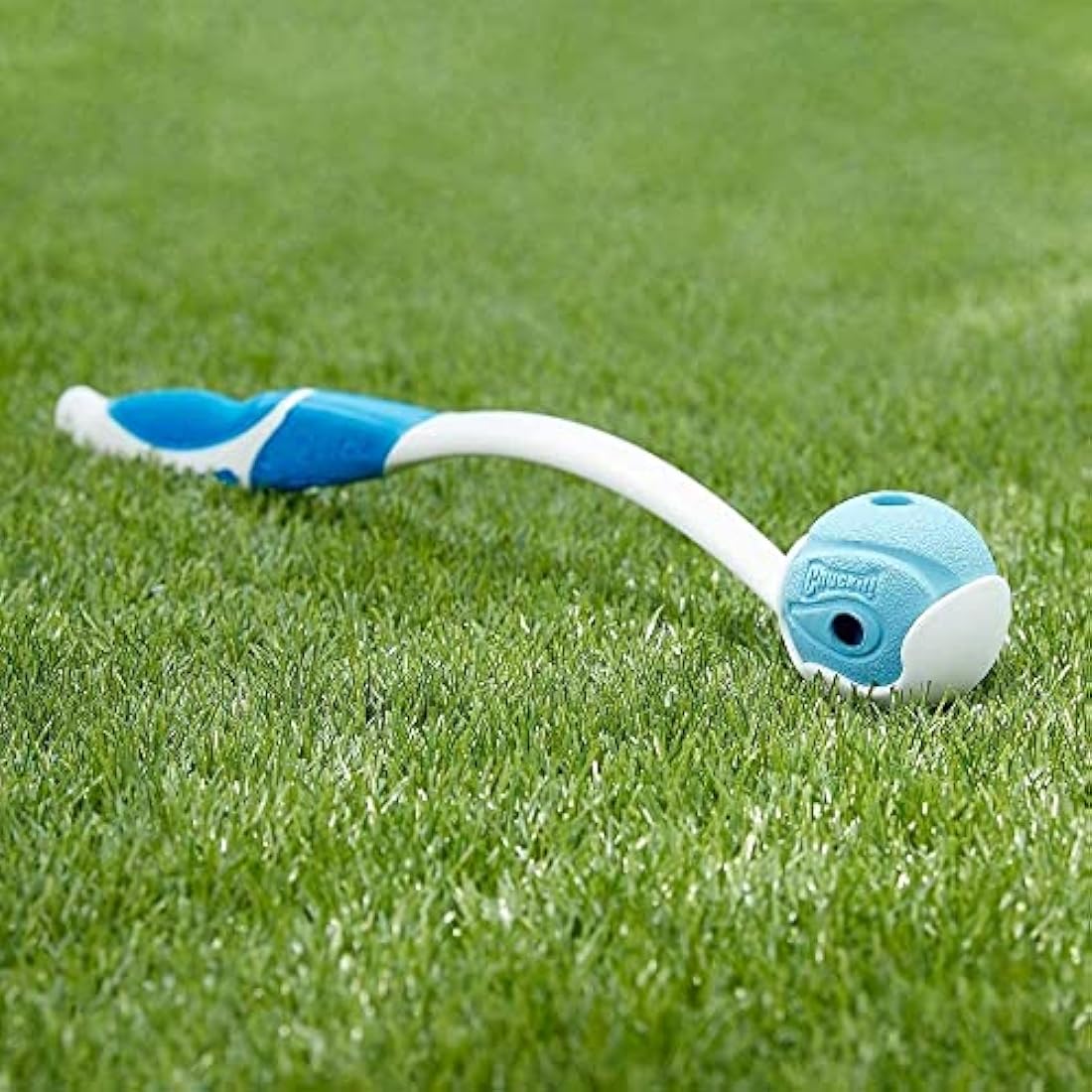 Chuckit! Interactive Ball Dog Toy Whistler Noise, Durable Rubber Dog Balls, Launcher Thrower Compatible Interactive Toys for Dogs for Boredom, Large, 1 Pack