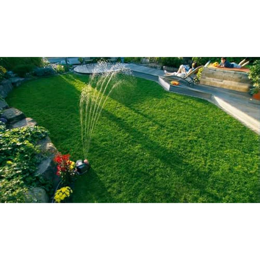 Gardena Comfort Large-Area Irrigation AquaContour automatic: Surface irrigation for individual irrigation Almost every garden contour, simple programming, range 2.5-10.5 m (8133-20)