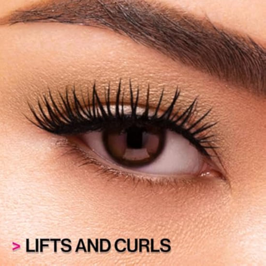 Wet n Wild High On Lash, Eyelash Curler for Long Lasting Lifted Lashes, Bouncy and Soft Silicone Pad for a Safe No-Pinching, No-Pulling Experience, Travel-friendly