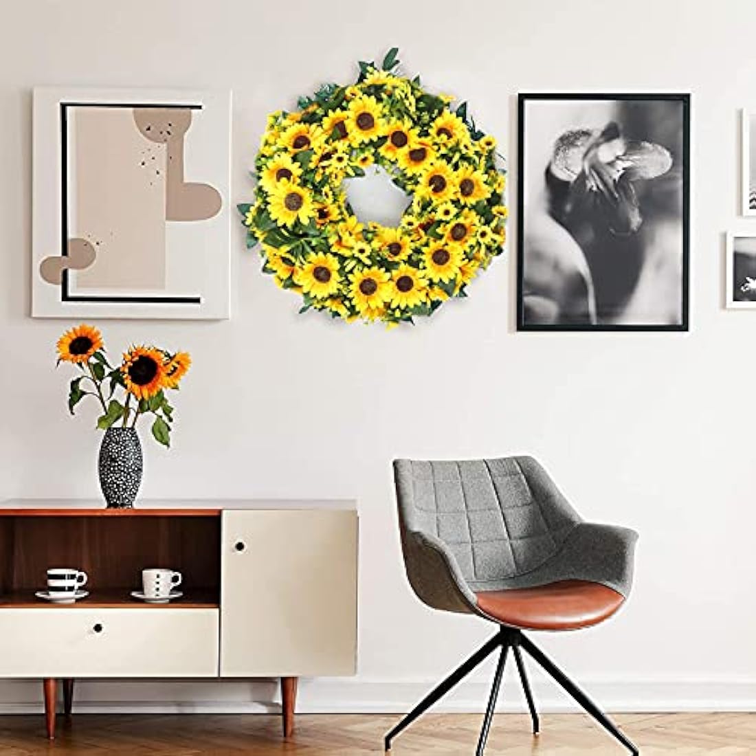YELYAN 2 Pack Hanging Sunflower Garlands, Artificial Sunflower Garland Silk Sunflower Vine Faux Flower Hanging Garland with Green Leaves Fake Floral Arrangement for Wedding Party Home Décor