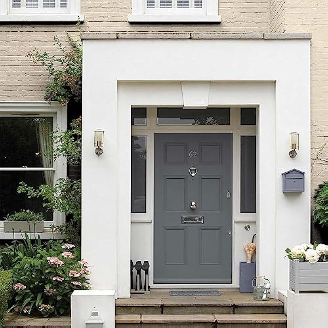 Sandtex Ultra Smooth Masonry Paint 5 Litre Magnolia