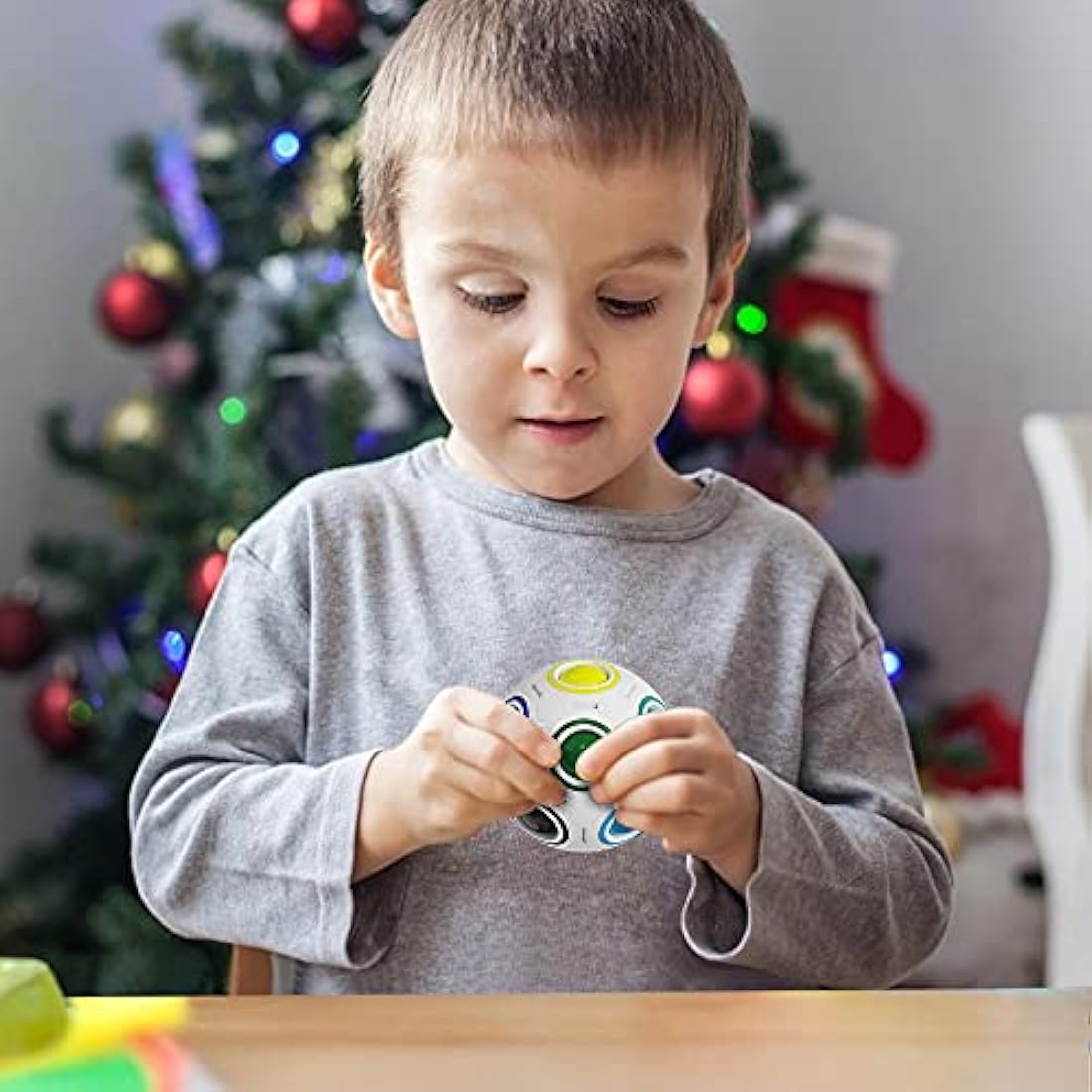 ROXENDA Magic Rainbow Ball with 12 Holes, Puzzle Ball Skill Game - Brain Teaser & Fidget Ball for Kids from 6 Years - 4 Pack(Green&blue&pink&white)