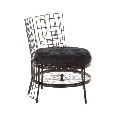Mantis Black Wheel Design Chair