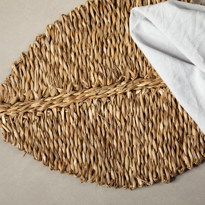 Bora Natural Seagrass Leaf Placemat