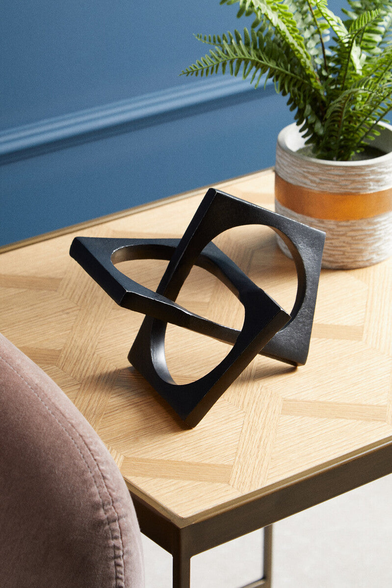 Black Finish Square Knot Sculpture | Prato