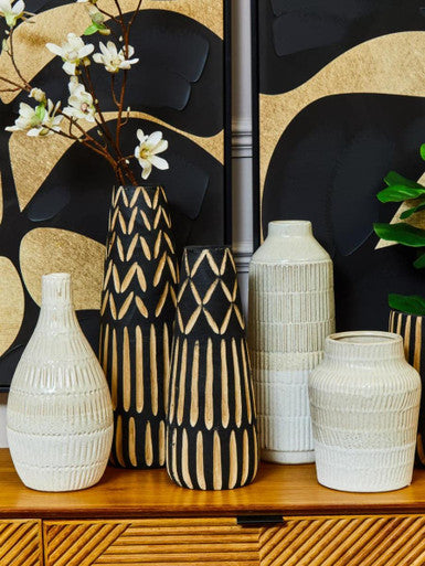 Large Wooden Engraved Vase in Black and Natural | Arlo