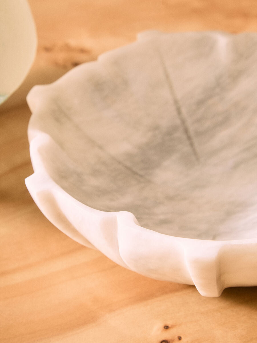 Large White Marble Lotus Bowl | Zoro