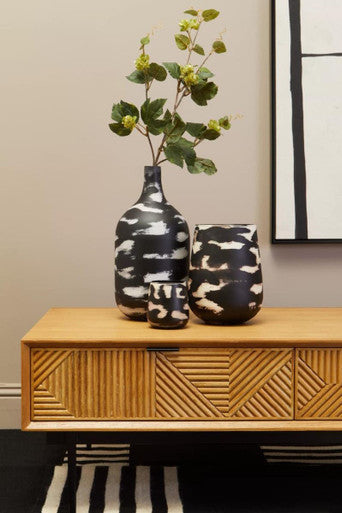 Natural Carved Effect 2-Drawer Coffee Table with Metal Legs, Jakara