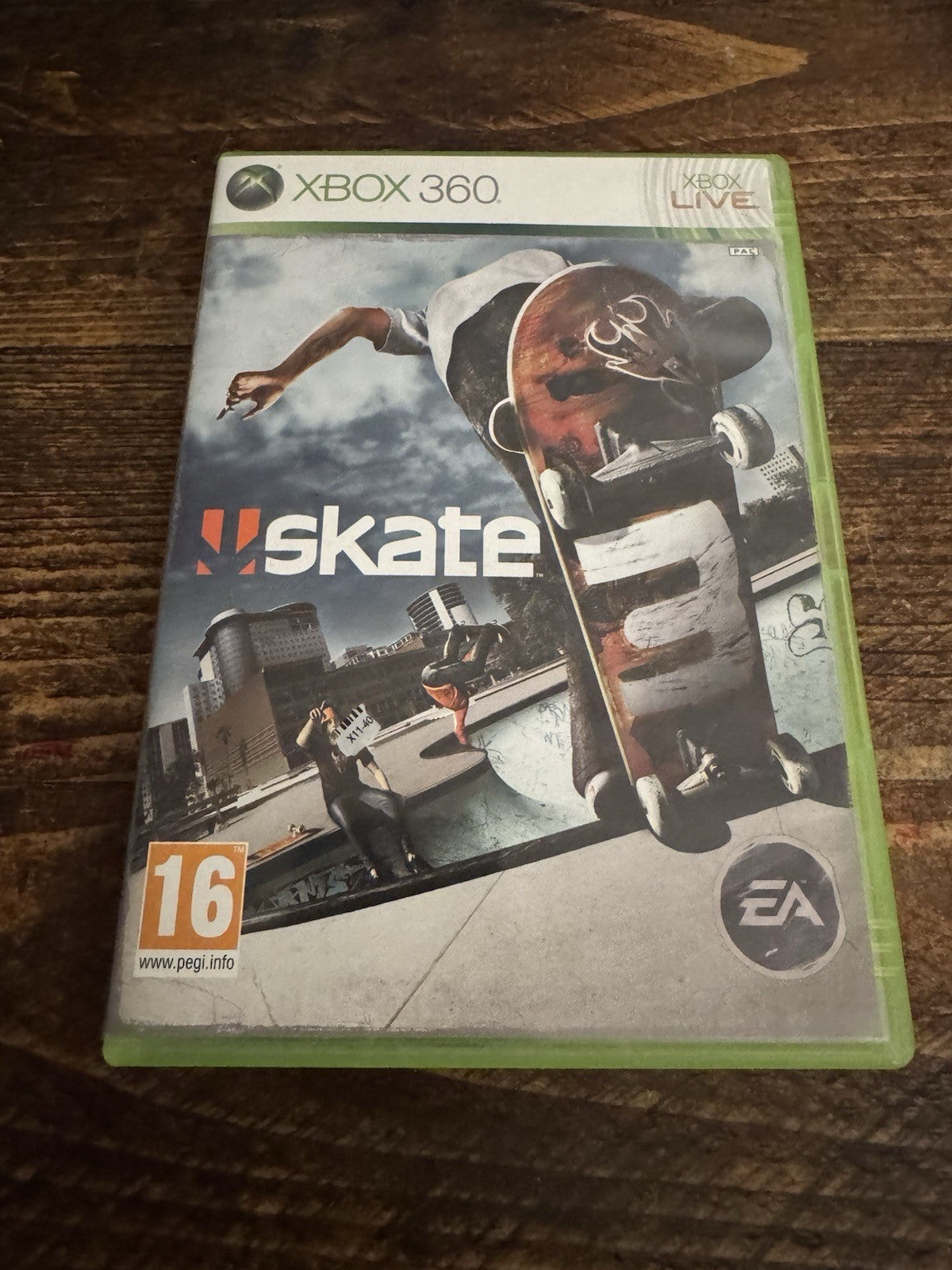 🎮 Xbox 360 Skate 3 Game