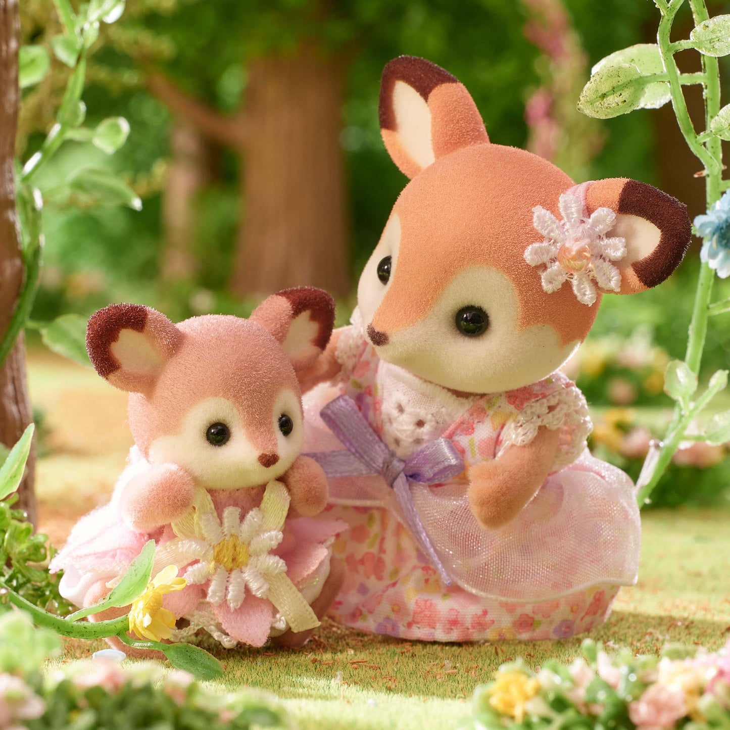 Sylvanian Families Deer Babies Floral Swing Set Toy for Ages 3 and Up