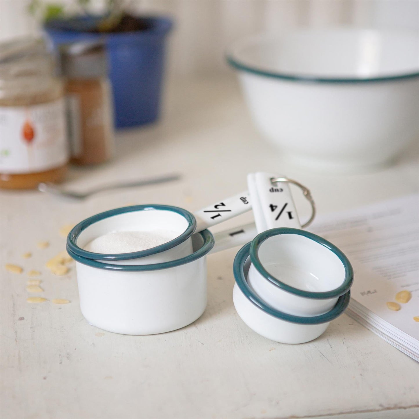 4pc White Enamel Measuring Cups Set