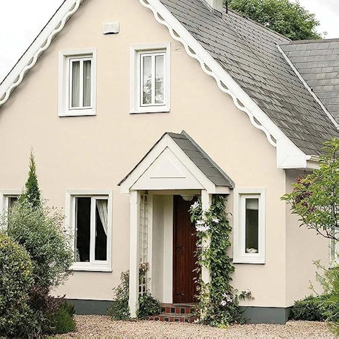 Sandtex Ultra Smooth Masonry Paint 5 Litre Magnolia