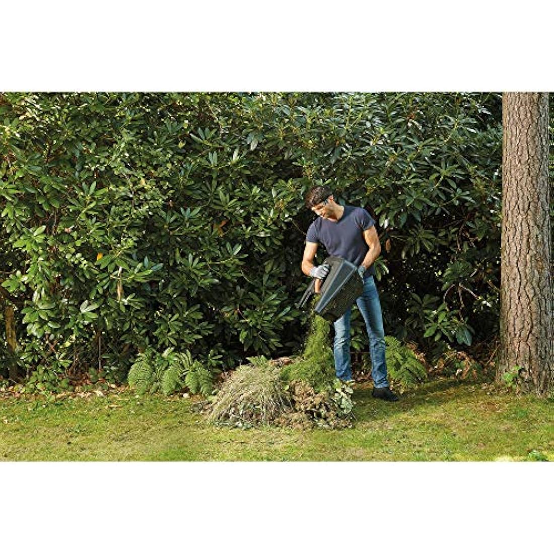 Black+Decker BEMW351GL2 Electric Lawnmower/Trimmer Kit (1,000 W, 32 cm Cutting Width, Triple Axial Cutting Height Adjustment, 35 L Grass Catcher Container, Includes 200 W Single-Handed Grass Trimmer)