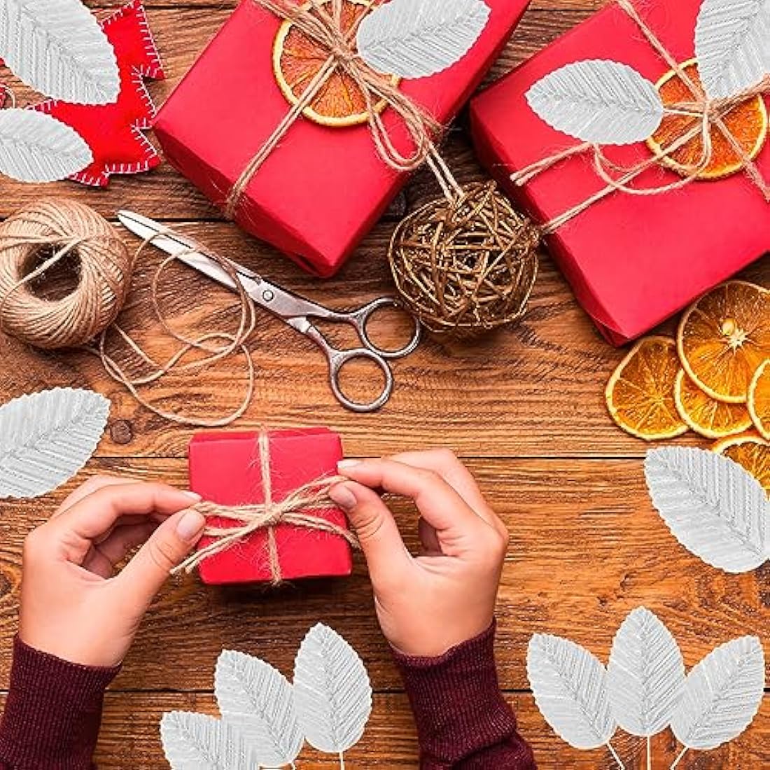MWOOT 200Pcs Artificial Rose Leaves, Fake Single Leaf for Crafts, Silver Faux Silk Leaves for DIY Cake Bouquet Wreaths Christmas Wedding Party Festival Table Decoration, Wired Silver Leaves