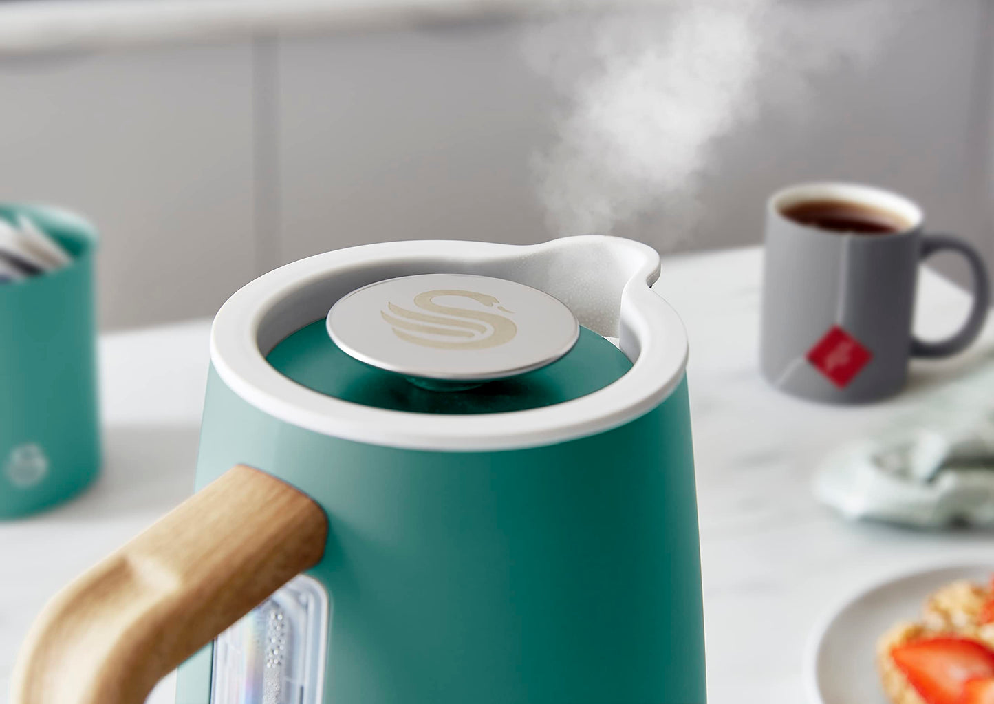 Swan SK14610GREN Nordic Jug Kettle, Wood Effect, Soft Touch, 1.7L 3KW, Matte Pine Green