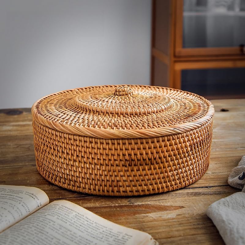 Rattan Basket With Lid, Wicker Basket for Organizing, Hand-Woven Decorative Box for Shlef or Table, Natural