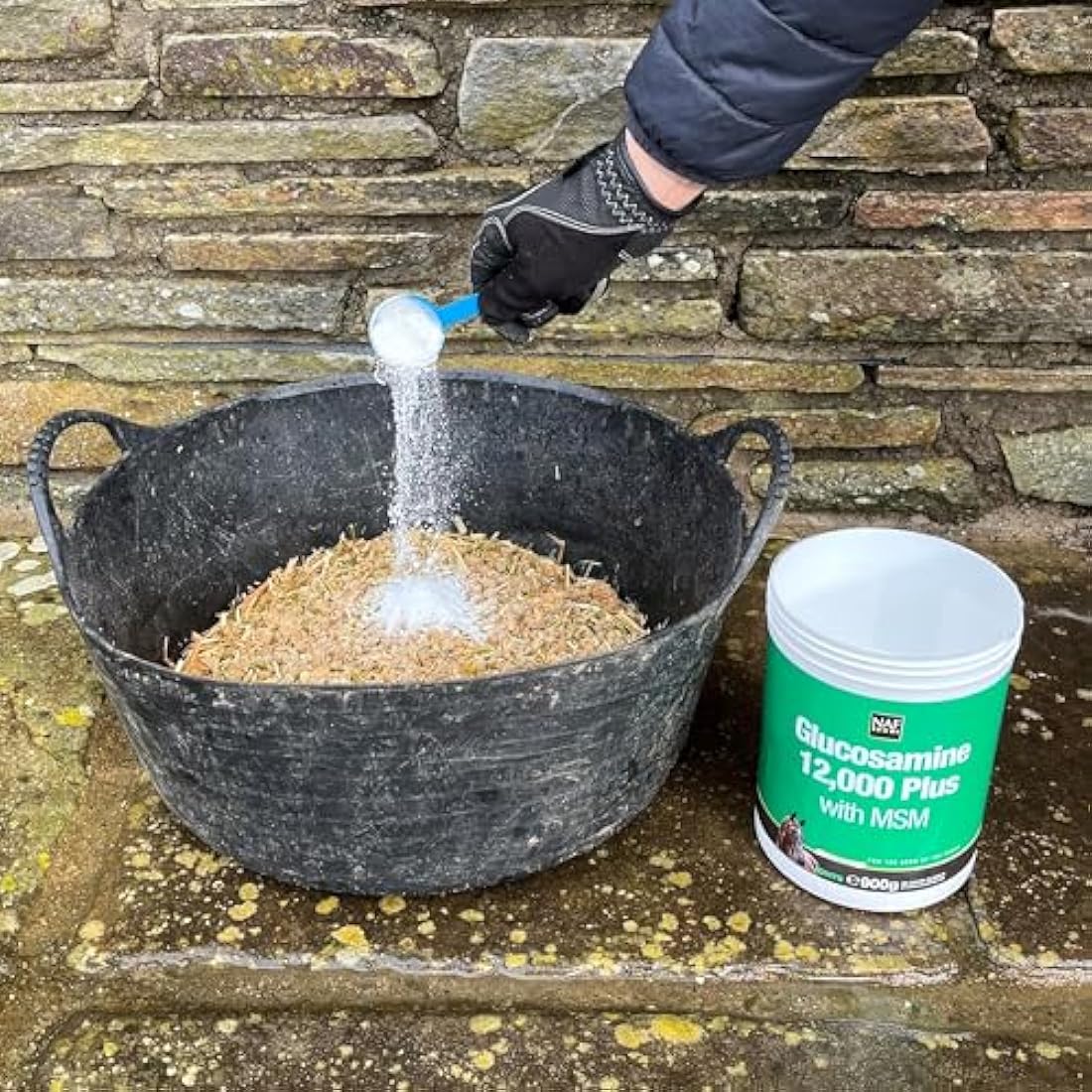 NAF Glucosamine 12,000 Plus with MSM – 900g Joint Support Supplement for Horses – High-Strength Glucosamine Sulphate & MSM – Supports Mobility, Flexibility & Connective Tissue Health
