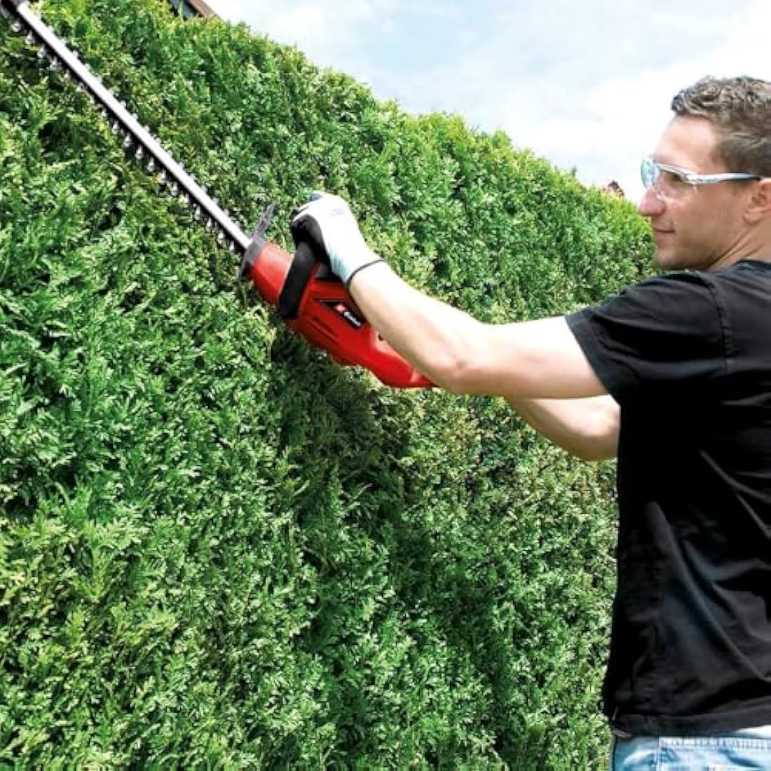 Einhell 45cm (18 Inch) Electric Hedge Trimmer - Laser-Cut Diamond-Ground Steel Blades with 12mm Cutting Thickness - GH-EH 4245 Lightweight Hedge Cutter, Powerful, Safe and Easy to Use 3403461