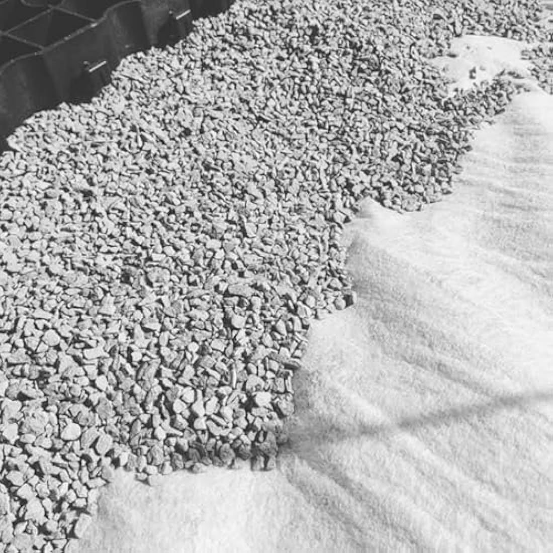 Spudulica GeoTextile Membrane - 1.1 x 10 (11 m2) Large 100gsm Non-Woven Fleece Fabric - Soakaway French Drain, Trench Lining or Pathway Garden Membrane