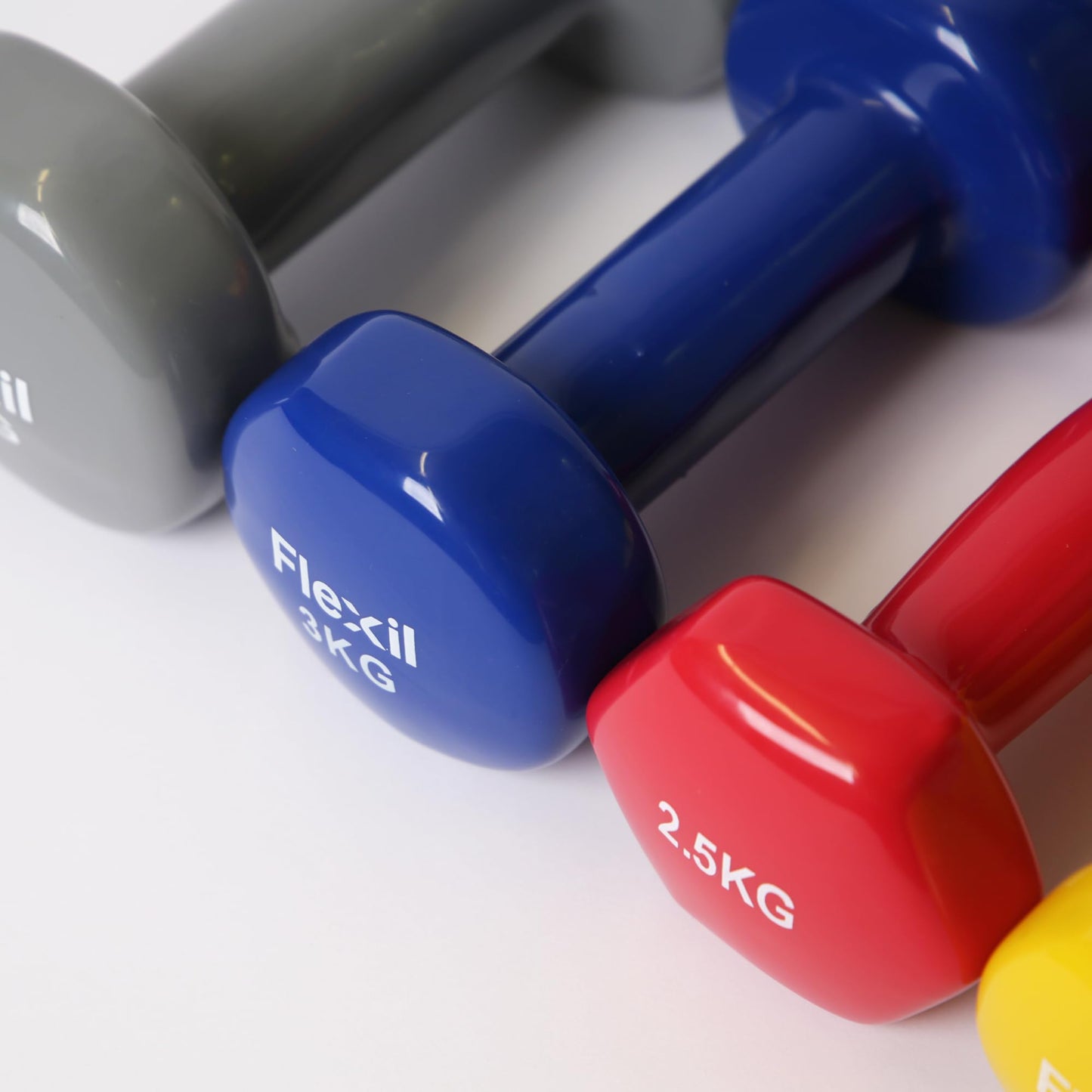 Vinyl Dumbbell Weights | Set Of Hand Weights | Home Gym Equipment | Comfortable grip (3, Kilograms)
