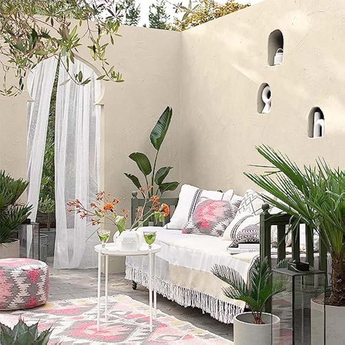 Sandtex Ultra Smooth Masonry Paint 5 Litre Magnolia