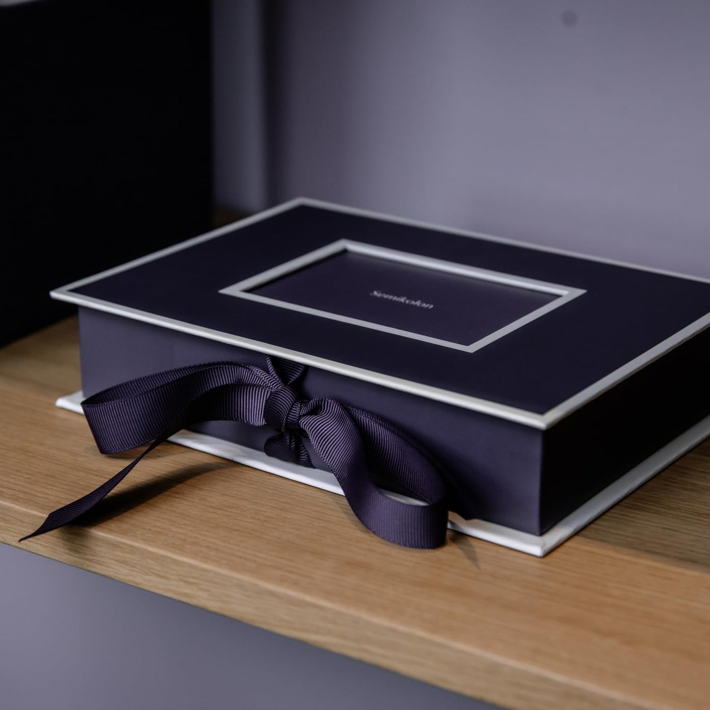 Semikolon 352510 Small photo box with insert window - 20.7 x 15.3 x 4.7 cm - for 13 x 18 cm photos - navy blue