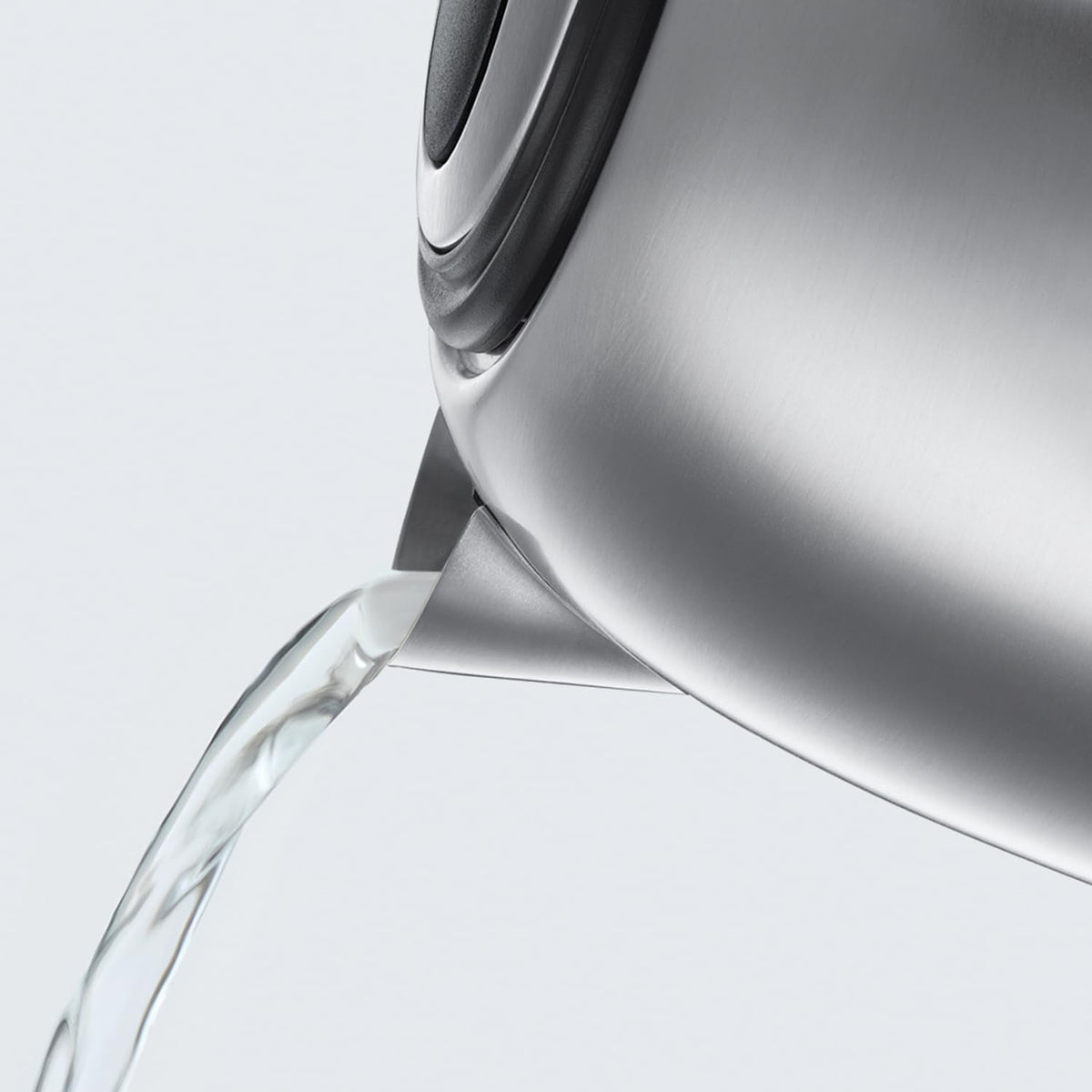 Russell Hobbs Electric Kettle (For Hot Water, Tea or Coffee, 1.7L, Brushed stainless steel, Quiet boil & digital temperature technology, Perfect pour)