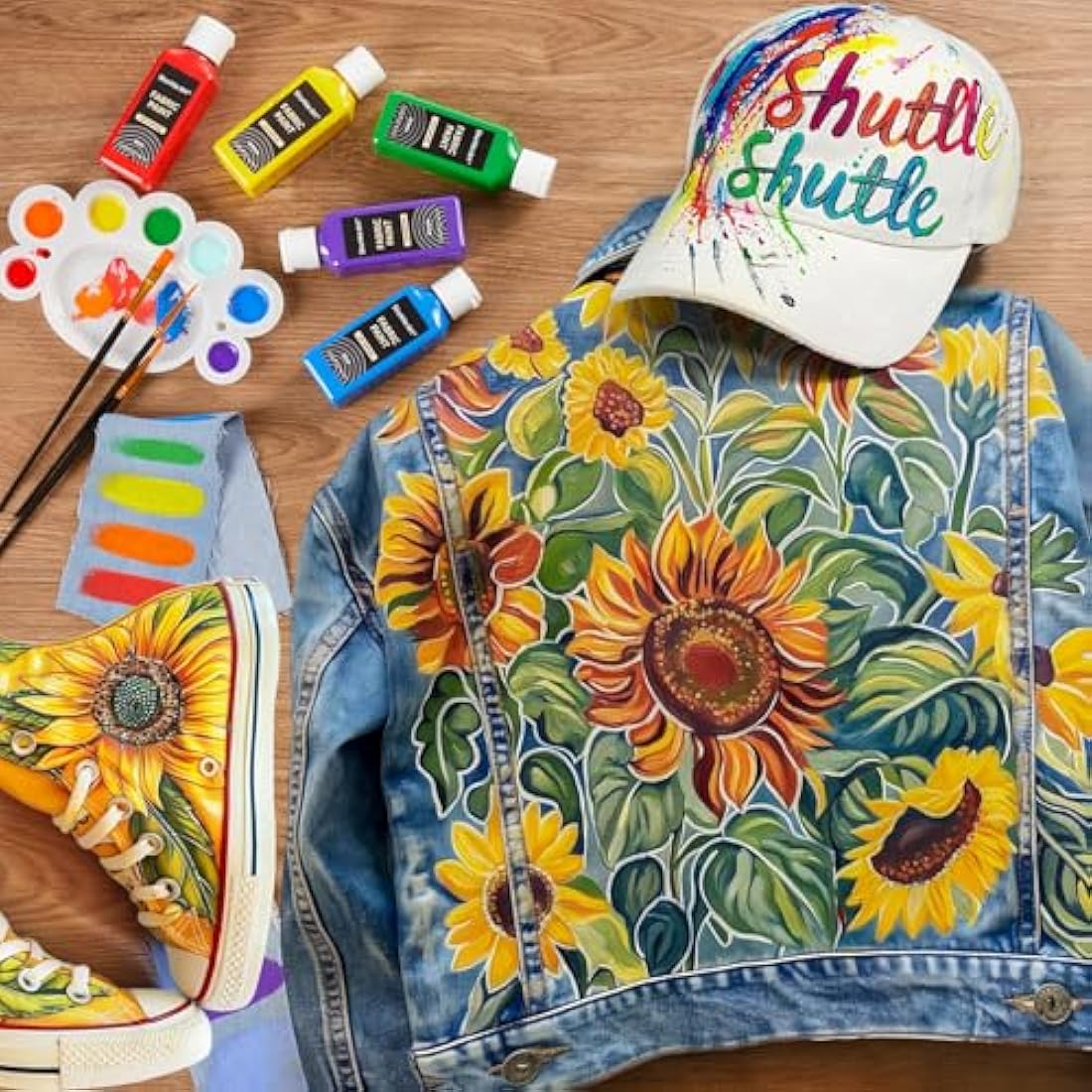 Shuttle Art Fabric Paint Permanent for Clothes, 18 Colours Fabric Paints in Bottles (60ml/2oz) with Brushes, Palette, Stencils, Non-Toxic Textile Paints for T-Shirt, Shoes, Bag, Jeans, No Heating Need