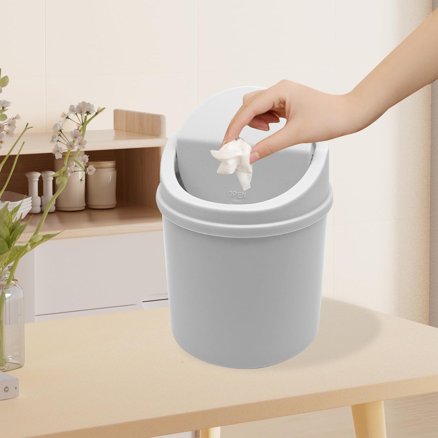 LTHERMELK Mini Desk Bin, White Plastic Desktop Trash Bin with Lid, Small Office Table Bin for Bathroom, Office, Kitchen, Bedroom