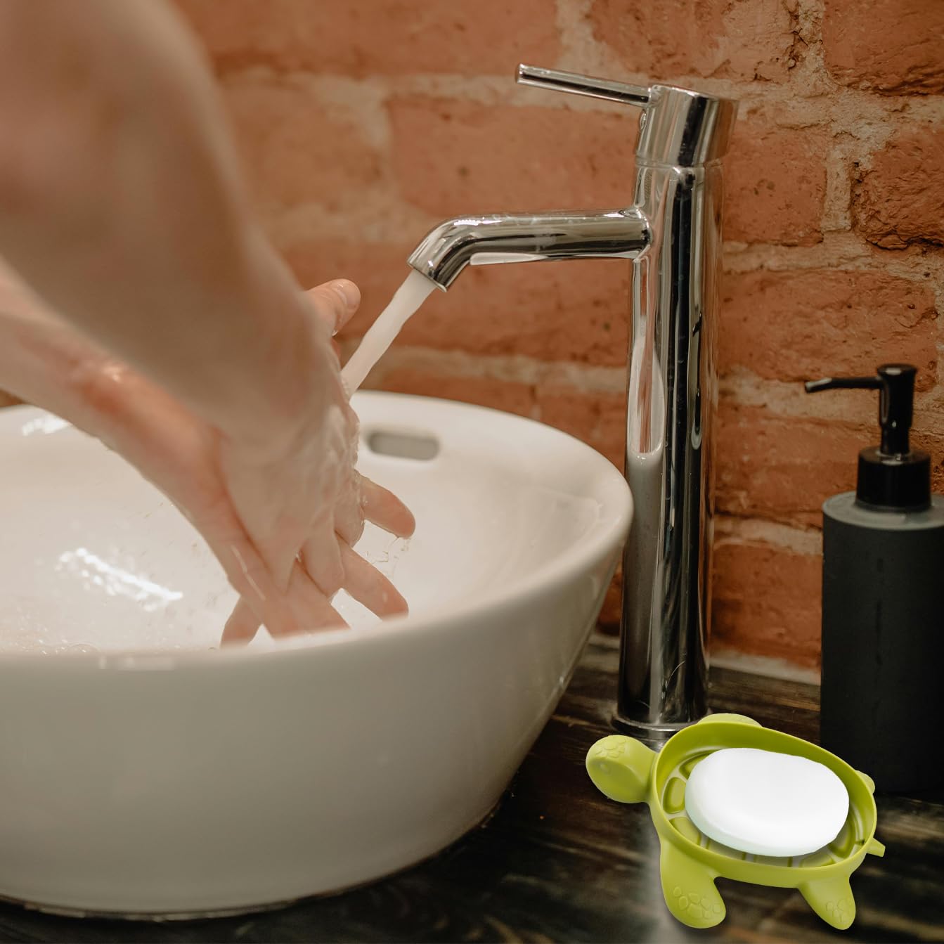 Bojueshaw Cute Turtle Soap Dish,Self Draining Soap Holder,Plastic Soap Saver with Drainage Holes for Bathroom,Kitchen & Shower
