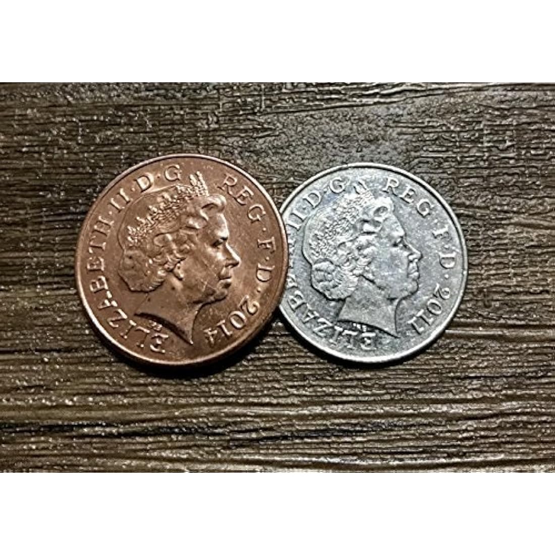COIN UNIQUE 10p-2p MAGIC TRICK [MAGIC VANISHING 10p COIN]