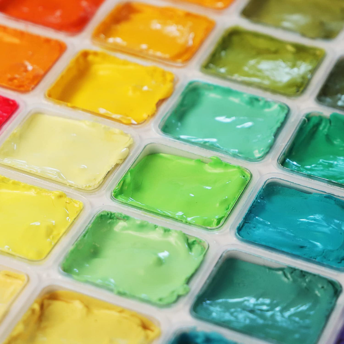HIMI Gouache Paint Set, 56 Colours x 30ml/1oz with a Portable Carrying Case, Unique Jelly Cup Design, Non-Toxic, Guache Paint for Canvas Watercolor
