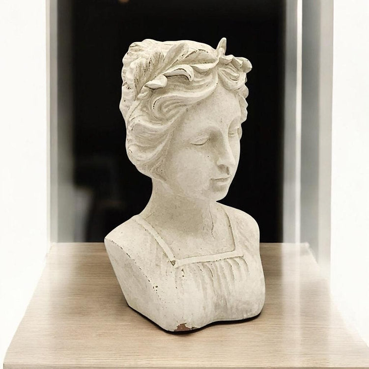 38CM CREAM RESIN BUST