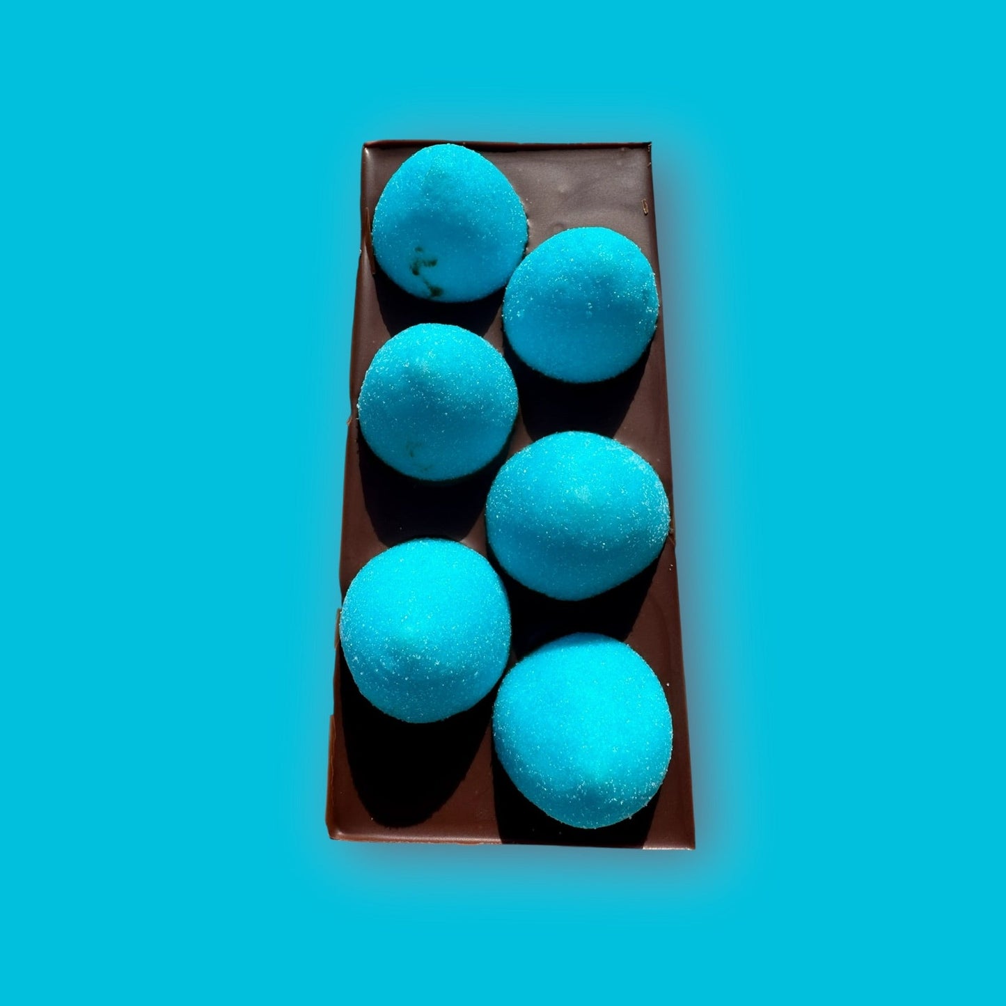Milk Chocolate with Blue Paint Balls 120g