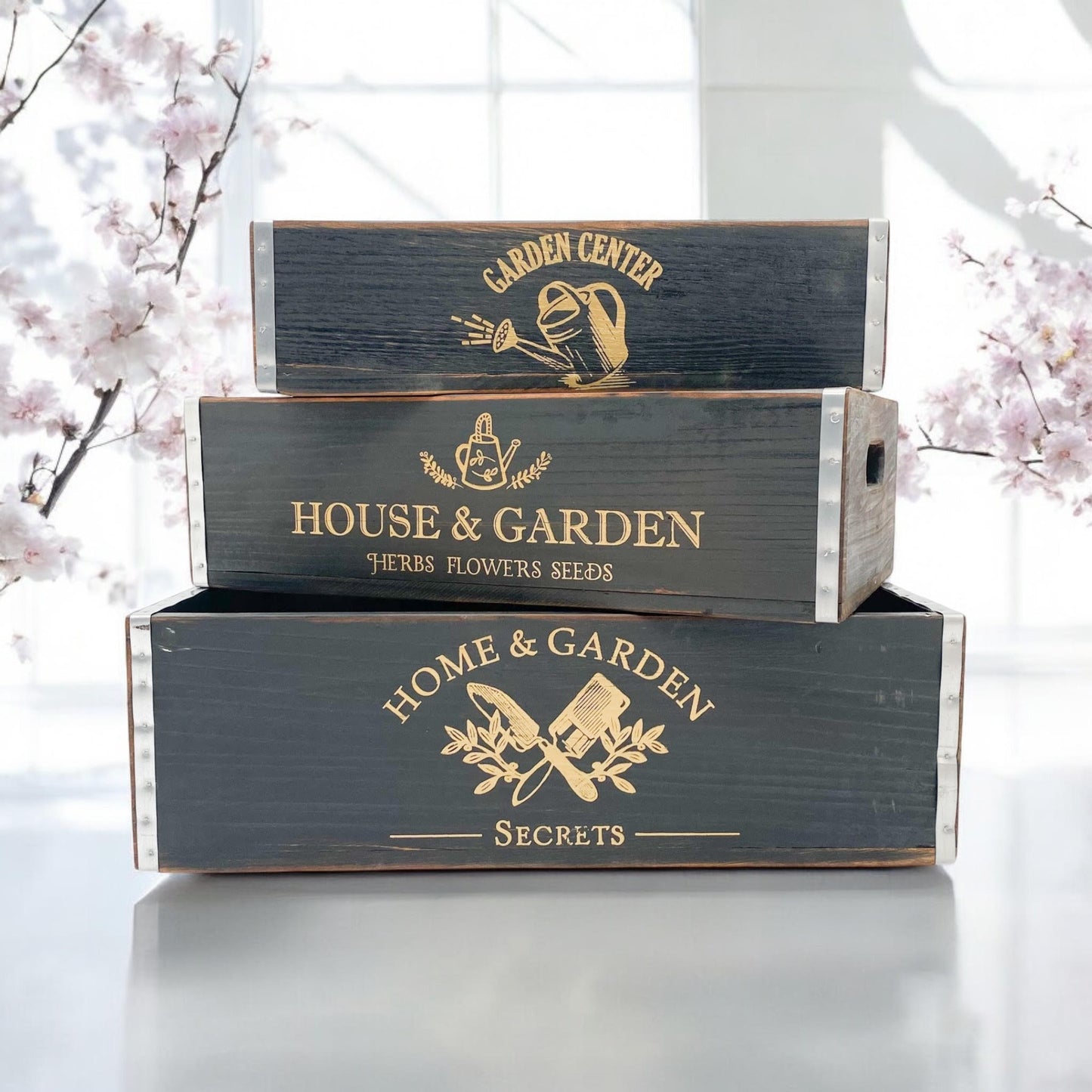 38/34/30CM SET 3 BLACK WOODEN TRAYS