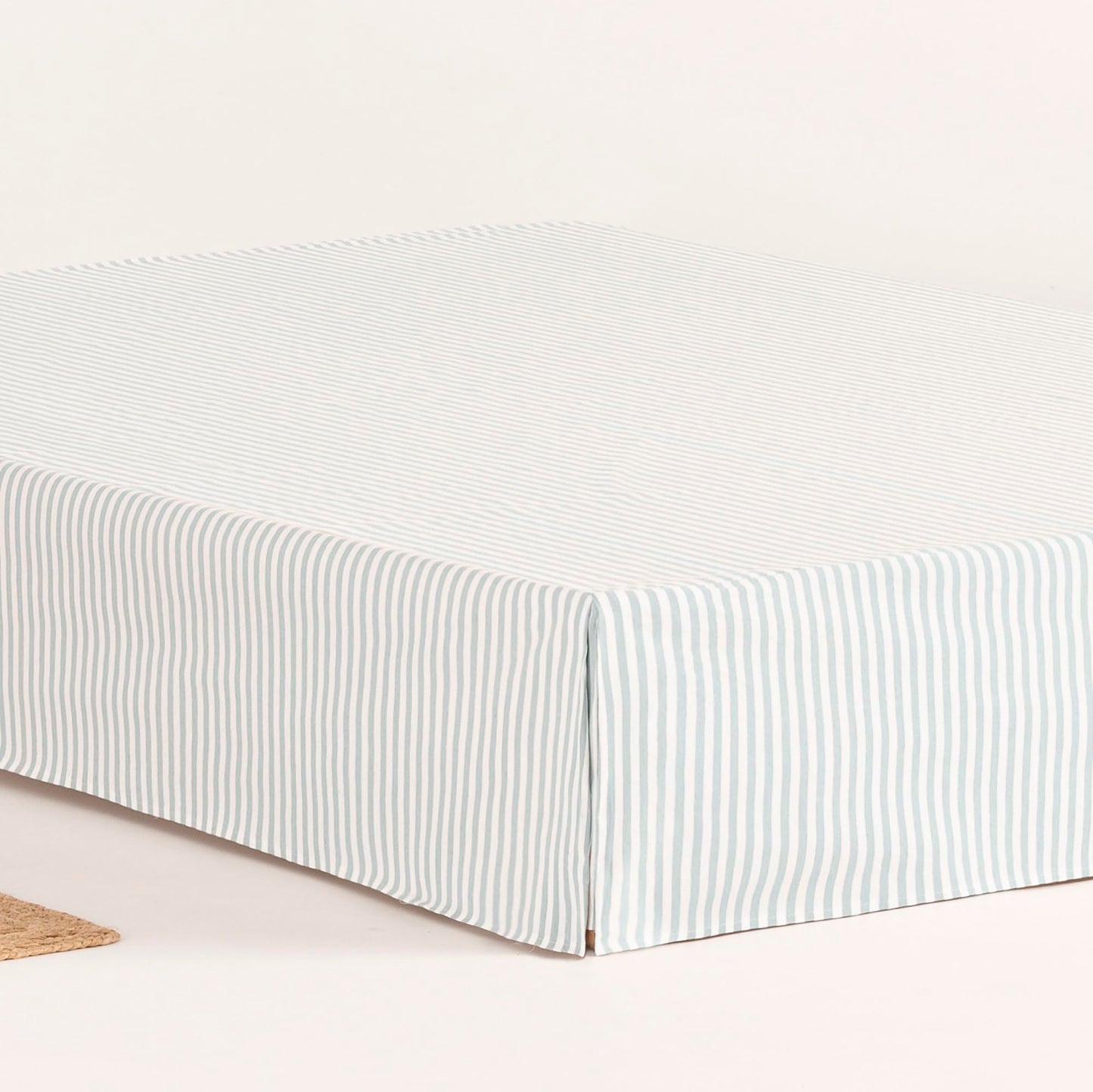 Bed Cover 160 x 190/200 cm Bed Base Cover 160 cm – Water Stripes