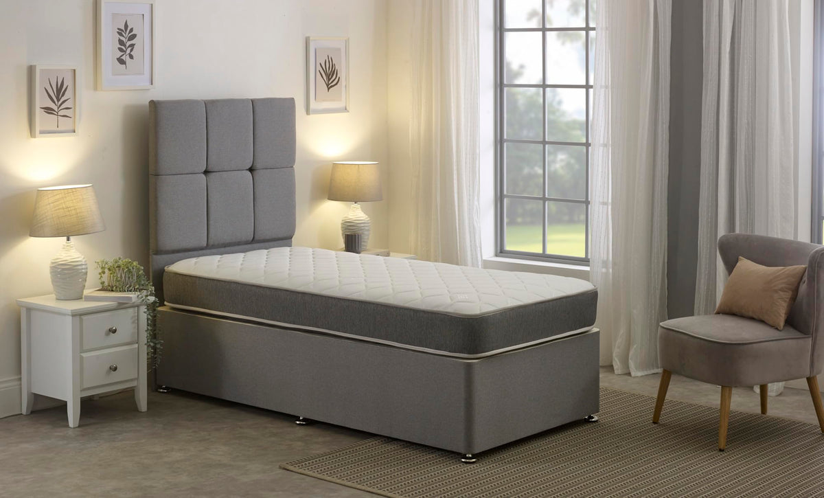 Extreme Comfort Hybrid Grey Essentials Mattress | 4ft Small Double (120cm x 190cm) | Memory Foam & Bonnell Spring | Plush Feel | Cooltouch Plus Sleep