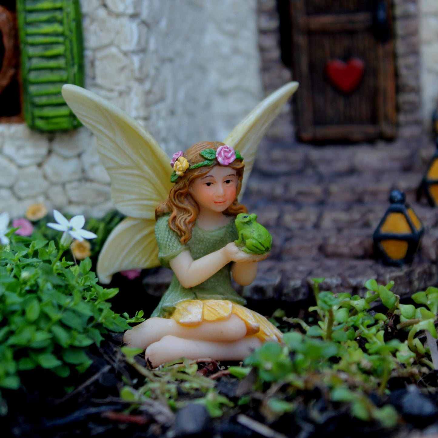 PRETMANNS Fairy Garden Ornaments - Fairy Houses for the Garden - Fairy House with Fairy Figures for Fairy Garden - Fairy Garden Accessories with